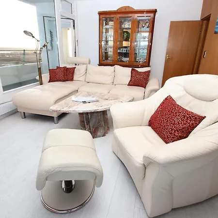 Apartament Trelleborgallee, 142 *